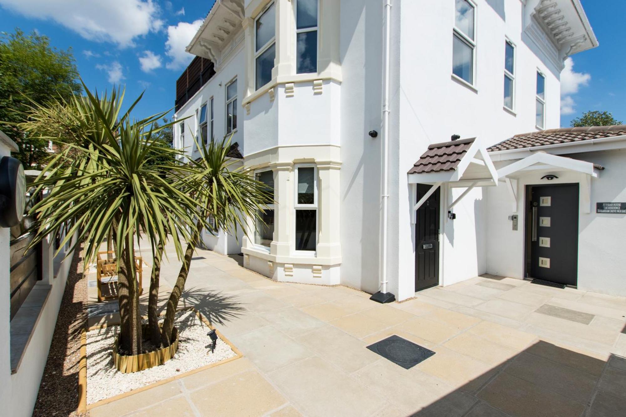 Modern Apartment Free Parking Double Bed Suite 5 Nottingham Buitenkant foto